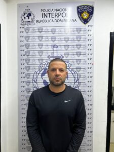 Santo Domingo, coordina deportación de ciudadano español requerido por la justicia alemana por tráfico internacional de drogas